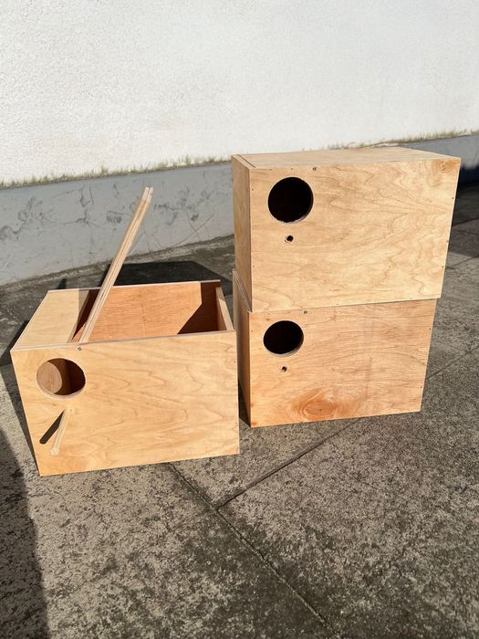 Transportówki budki lęgowe dla papug ptaków