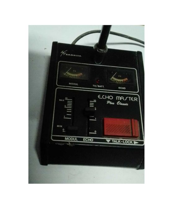 Microfone equalizado com camara de eco Sadelta