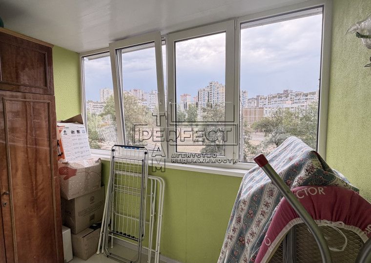 Продаж 3к квартири Радунська 42/10 / Радунская 42/10