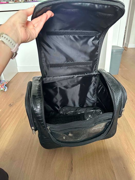 Kufer kosmetyczny Inglot