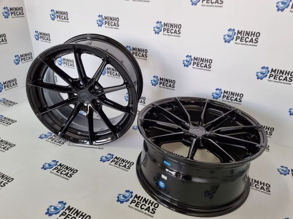 Jantes Japan Racing (JR37) em 17 (5x112) Preto Brilho
