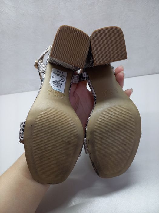 Босоніжки 38 розмір Primark, шльопки