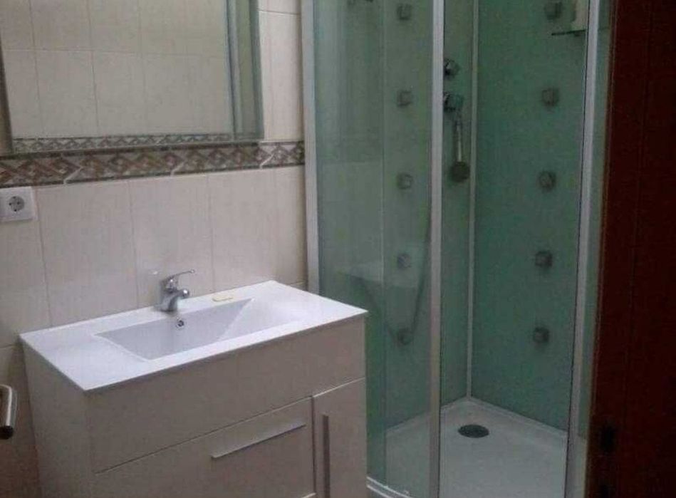 Quartos para férias na Nazaré wc privado