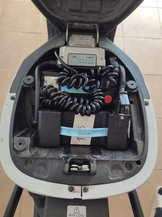 Scooter elétrica ES pro Askoll