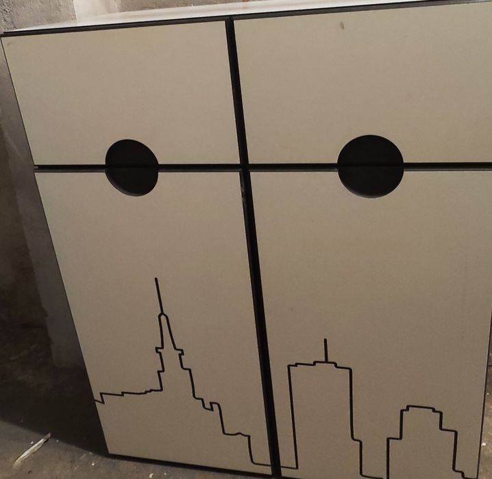 Komoda koloru białego