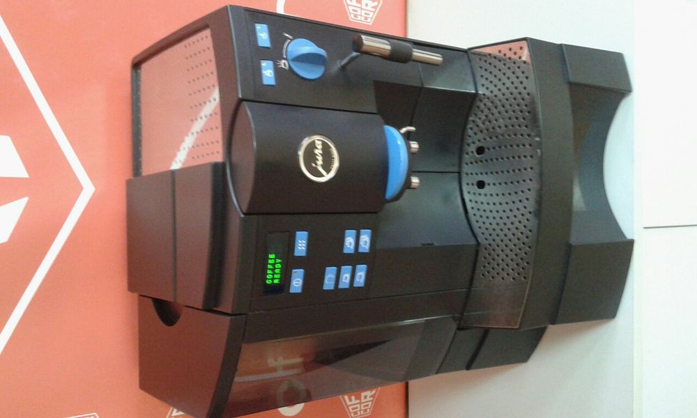 Кофемашина Кавовий апарат професійний Jura Impressa