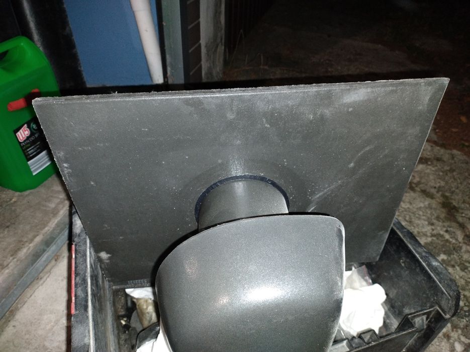 Komin kominek odpowietrzający kanalizacjew grafitowy dachówce Braas Te