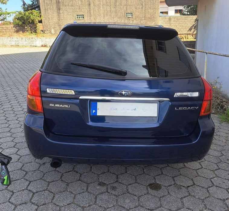Subaru legacy 2.0 137cv