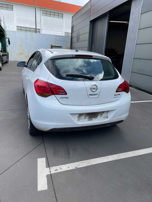 Peças Opel Astra J 1.3 Cdti 5 Velocidades