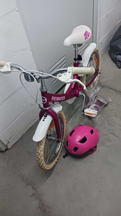Bicicleta infantil Concept Enchanted menina
