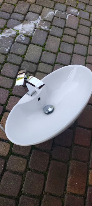 Umywalka z baterią Okazja !!
