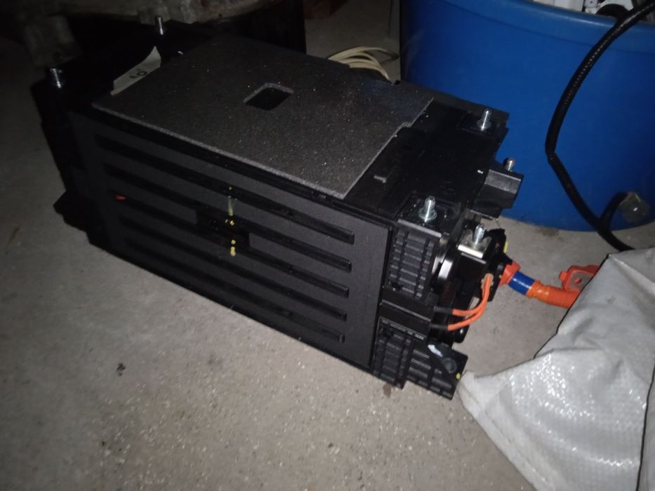 Аккумулятор Li-Po LG ячейка модуль.  290 ватт, 3.7 v, 84 A. 620 грн шт