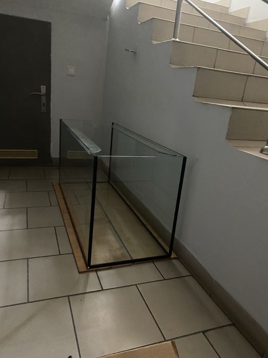 Продам акваріум 300л