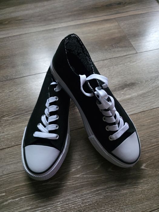 Trampki damskie Claudia Ghizzani 39 nowe