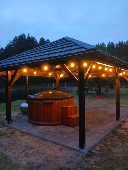 Domek letniskowy "Pod dębami" z balią