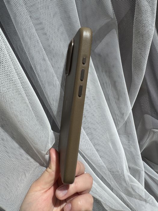 Чохол на iPhone 15 Pro Max (коричневий)