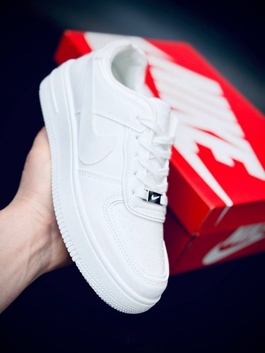 Белоснежные кеды Nike force женские кроссовки на каждый день кожаные