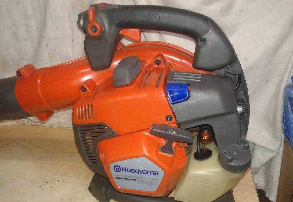 Dmuchawa do liści śniegu śmieci HUSQVARNA 525 BX PROFESSIONAL jak nowa