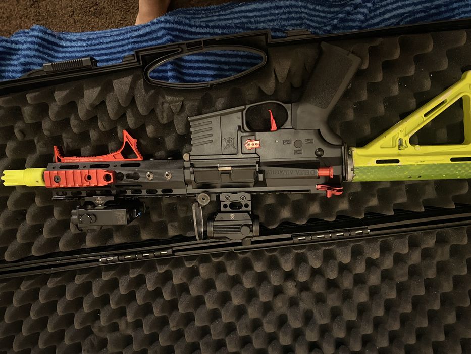 Airsoft / arma eletrica como nova