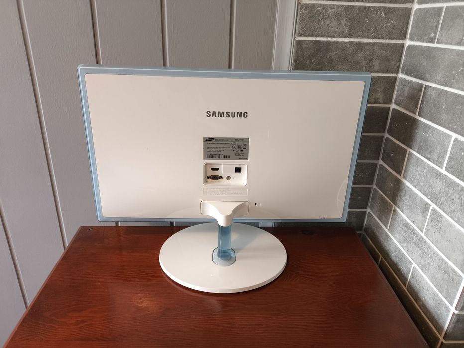 Монітор SAMSUNG S24D391