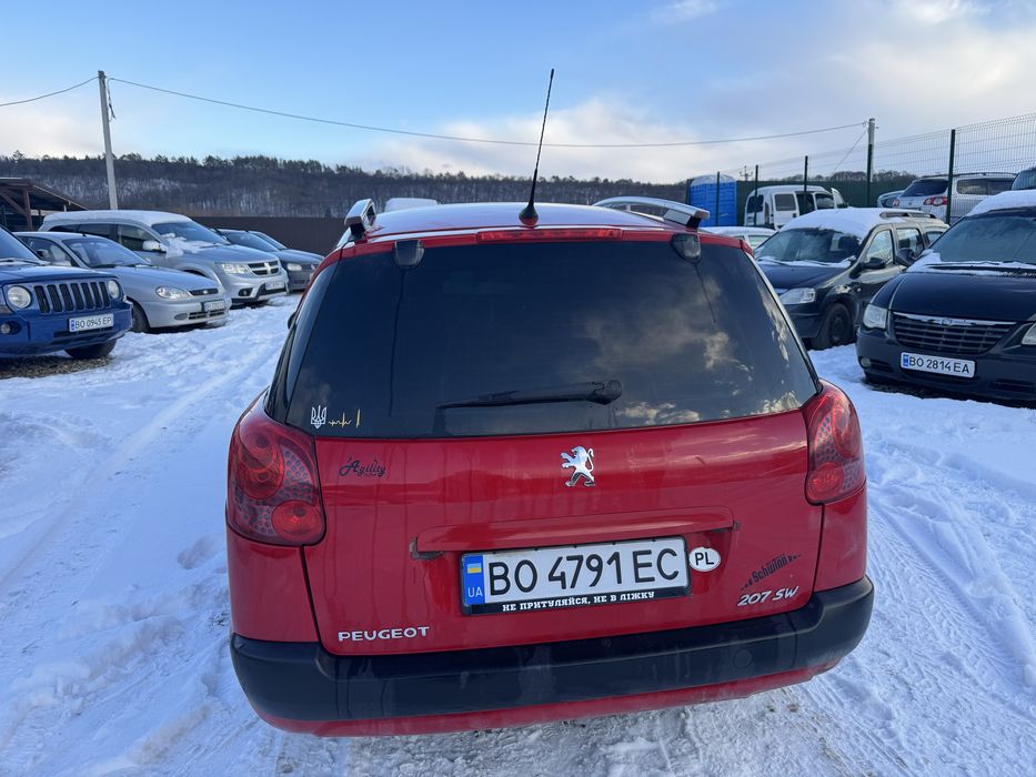Peogeot 207 sw пежо 207