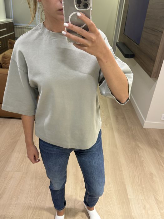 Футболка  Mango.