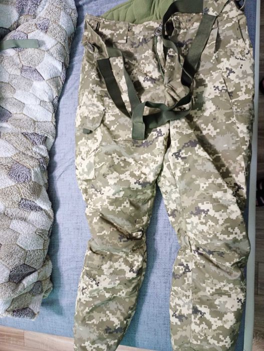 продам штани зимові вітровологозахисні 50/6 з підтяжками 1500 грн