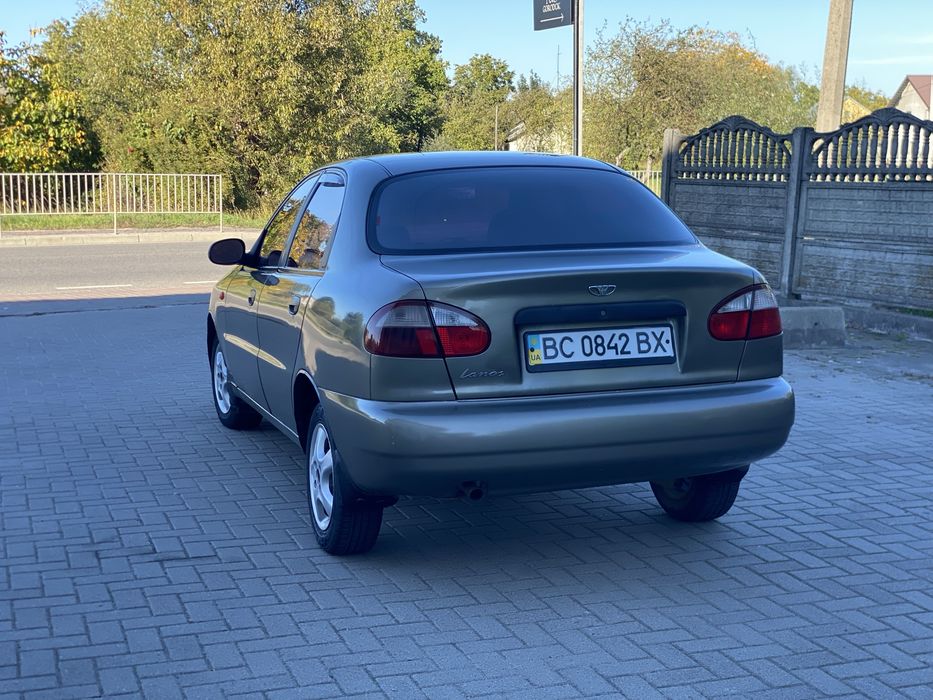 Продам  хорошу автівку в гаронму стані
