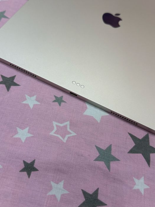 IPad air 13” 2025 M3 128gb тріщина по екрану