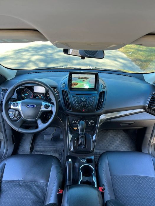 Ford Escape 2015 року