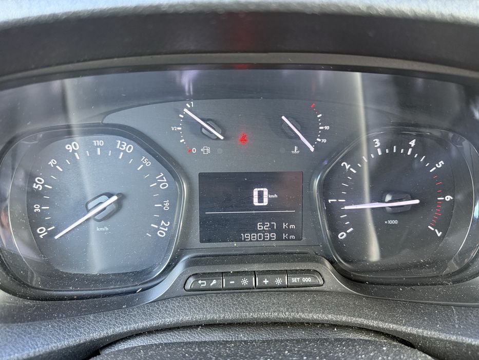 Comercial Pegeout Expert