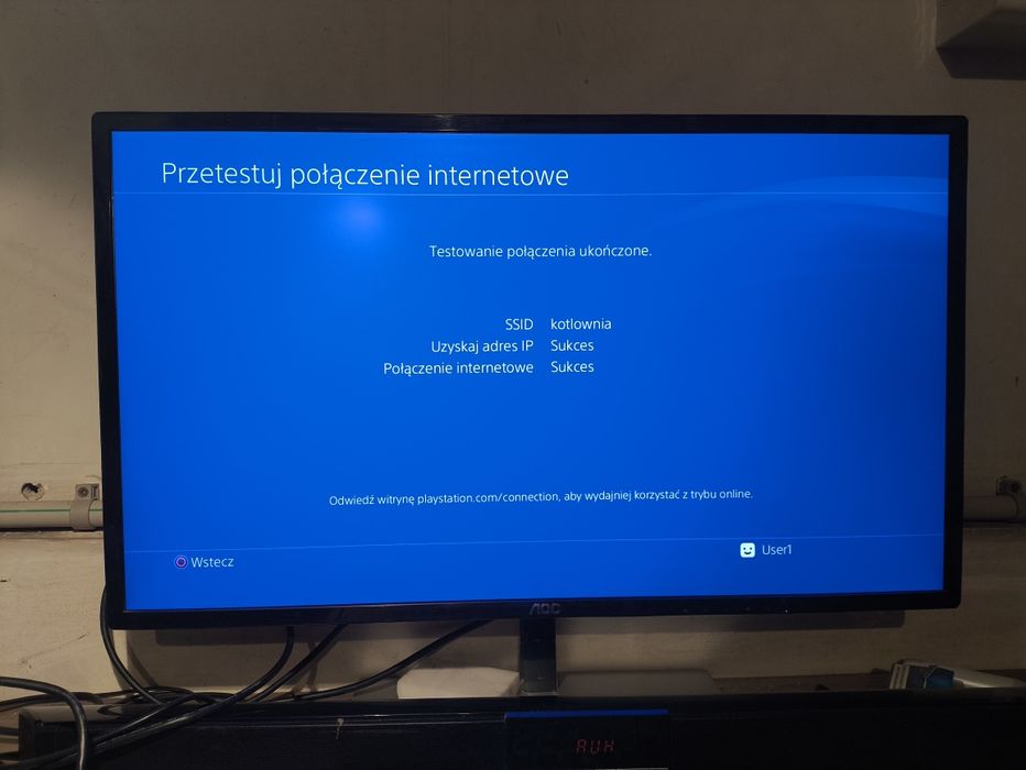 Ps4 slim 1 TB + gry + pad + hdmi