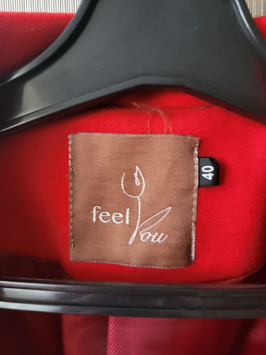 Елегантне жіноче пальто