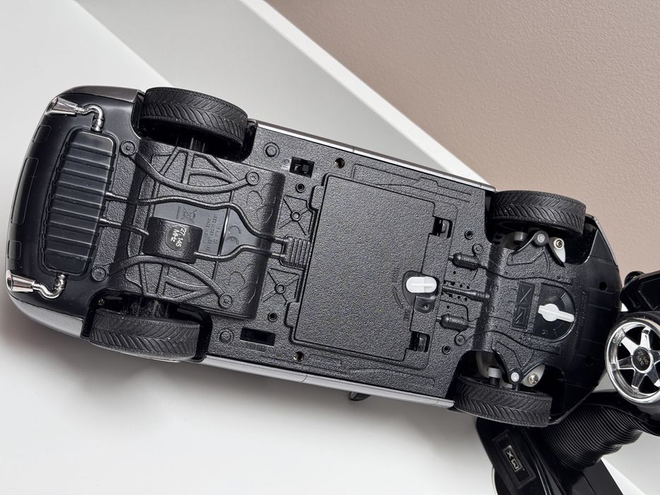 Машинка на радіоуправлінні