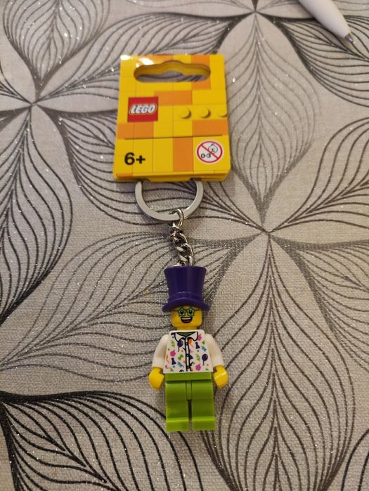 LEGO 854066 Breloczek z urodzinowym imprezowiczem