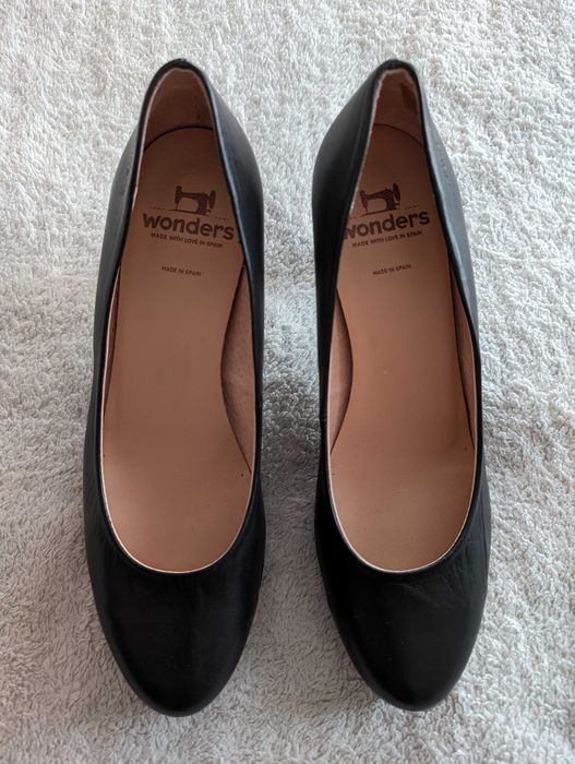 Nowe czarne skórzane buty na obcasie platformie szpilki Wonders 38