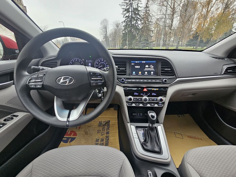 Продам Hyonday Elantra 2.0 Автомат