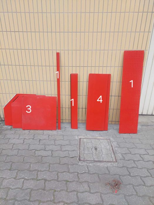 Estantes em metal modulares