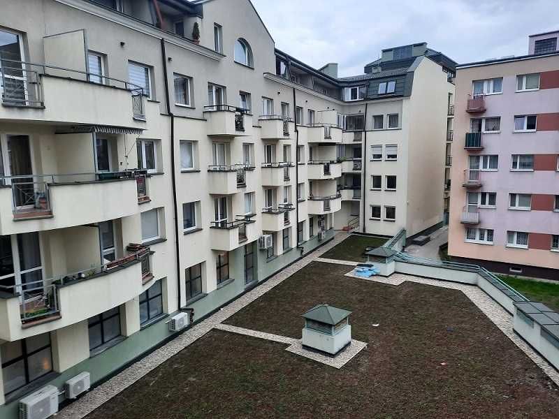 Do wynajęcia 4 pokoje, 80 m, rozkładowe, ciche