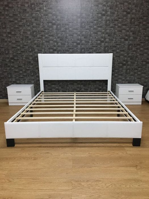 Cama de casal branca com estrado nova - entrega gratuita