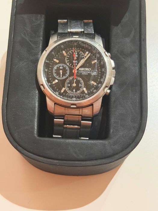 Zegarek Seiko srebrny