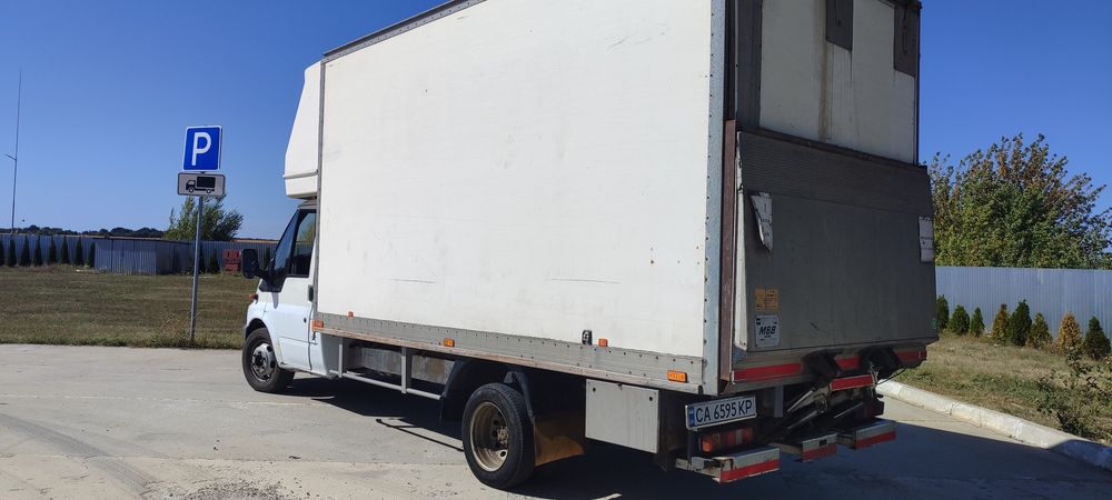 Продам ford transit 2.4 дизель