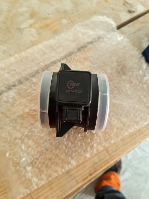 Витратомір  повітря ДМВП KAP для hundai tukson 2.7