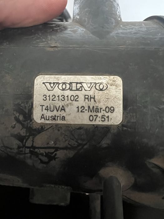 Halogeny volvo v70 stan bdb lekko ubrudzone jak nowe