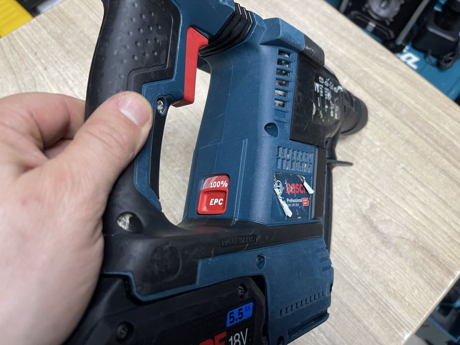 Bosch GBH 18V-26 F + ProCore 5.5Ah / безщітковий перфоратор Бош