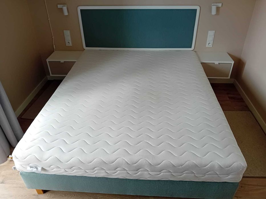 Łóżko do sypialni