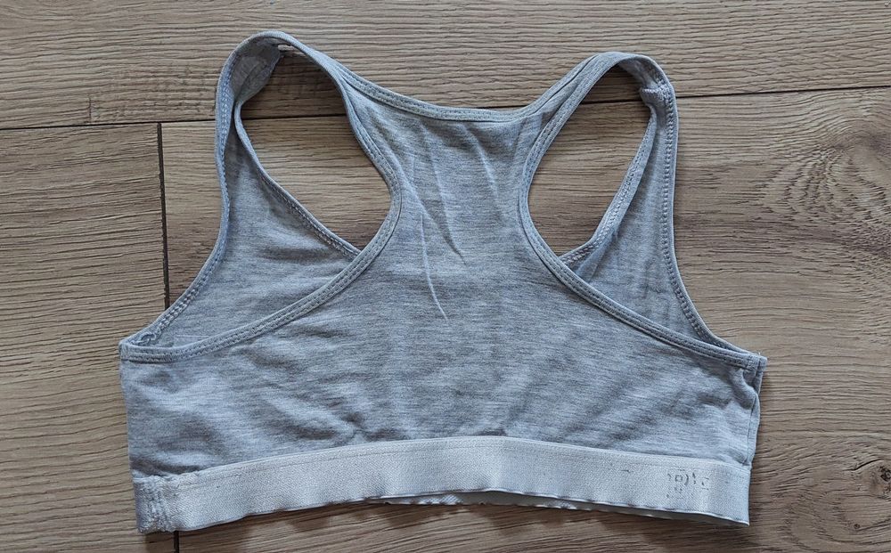 Biustonosz sportowy, stanik