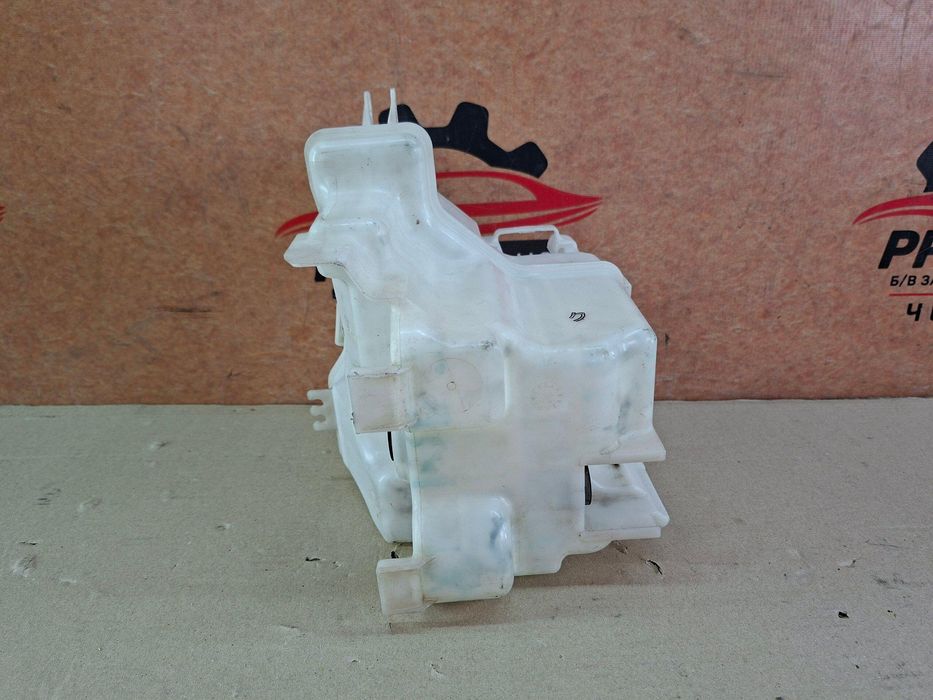 Lexus RX III 09-15 бачок омывателя 060851-305