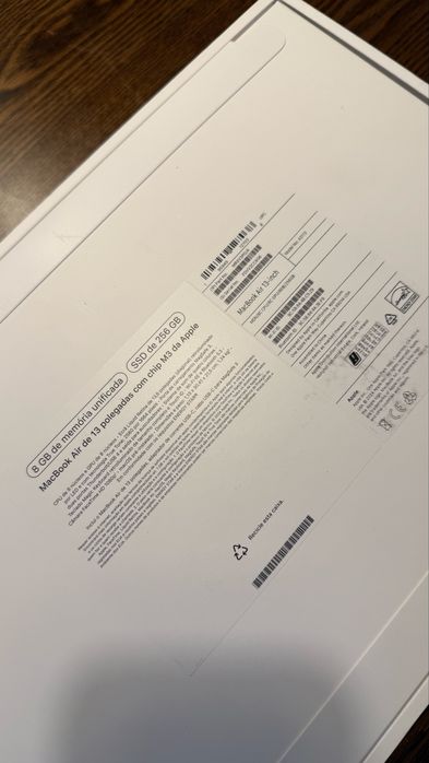 MacBook Air 13'' M364283837597315124