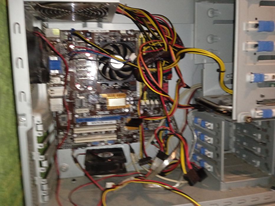 Komputer stacjonarny